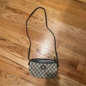 Vintage Gucci purse received as gift, but has yet to be used.
